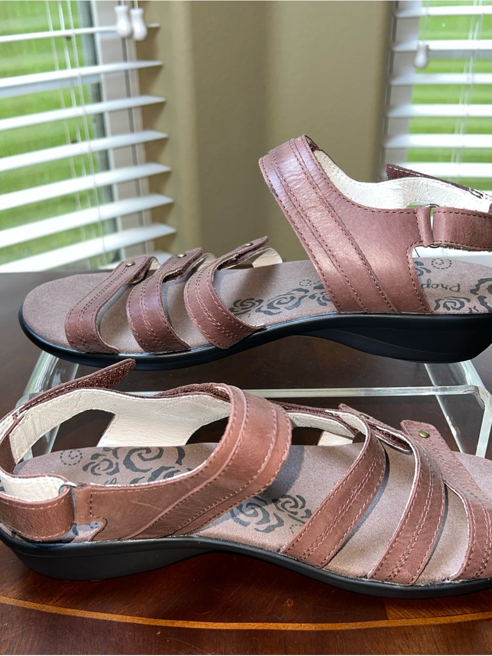 Propet Women Aurora Wedge Sandal Sz 9.5W(D) Brown Hook and Loop Straps Comfort - Picture 7 of 13